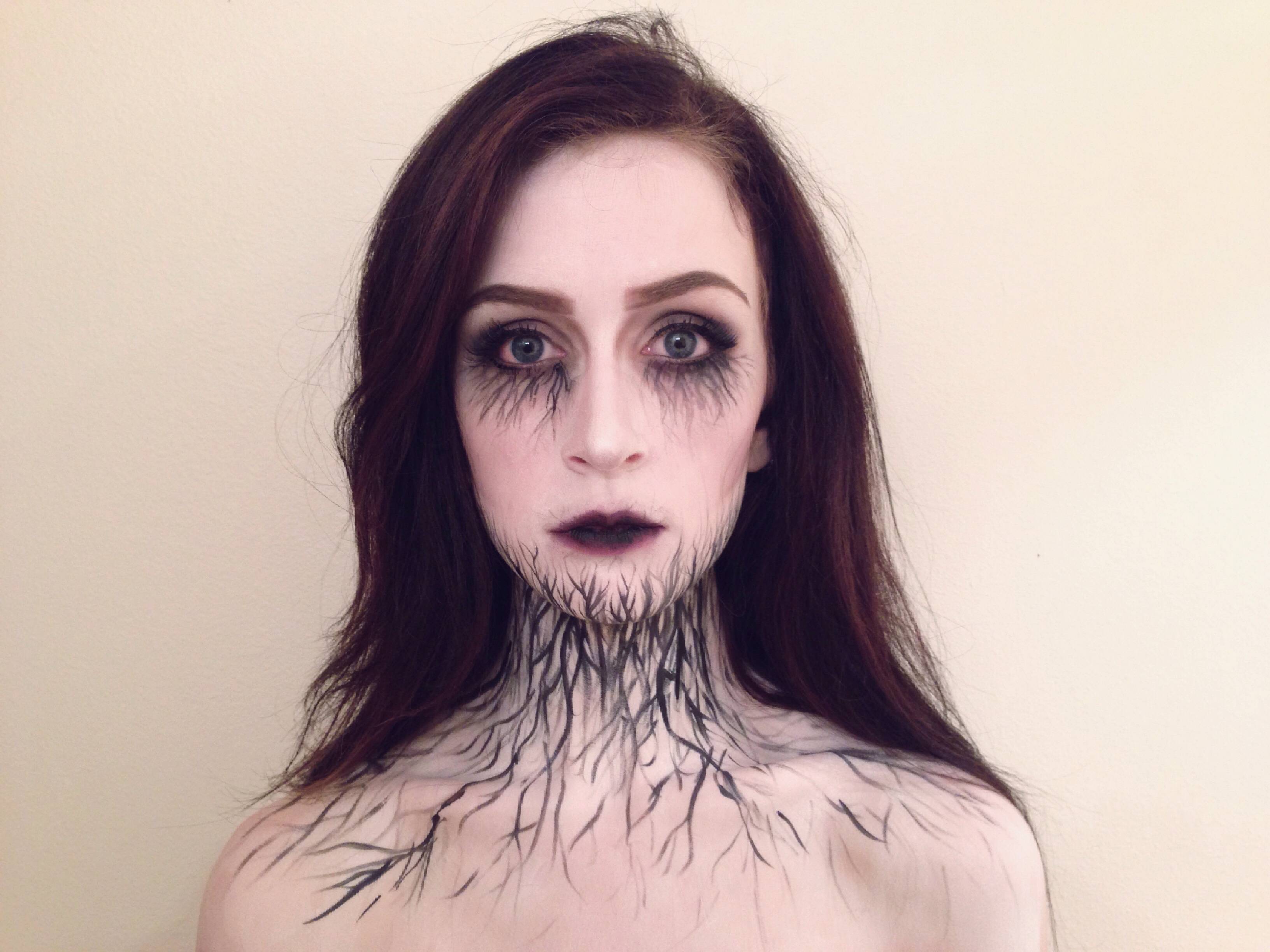 Horrifying Halloween Makeup Ideas That Look a Little Too Real