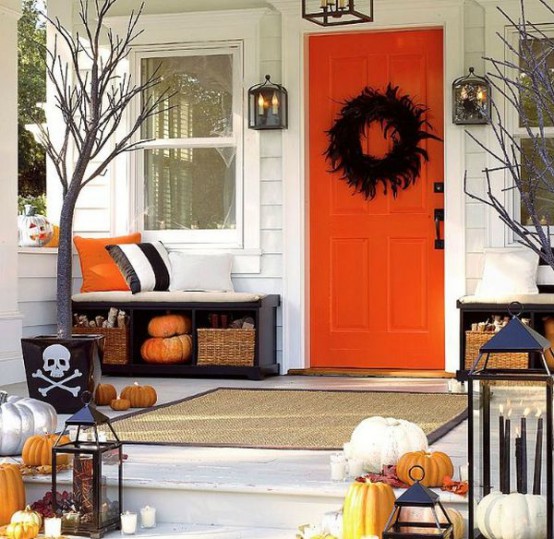 cool-halloween-front-door-decor-ideas-34-554x539
