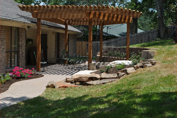 patio-ideas-in-small-backyard