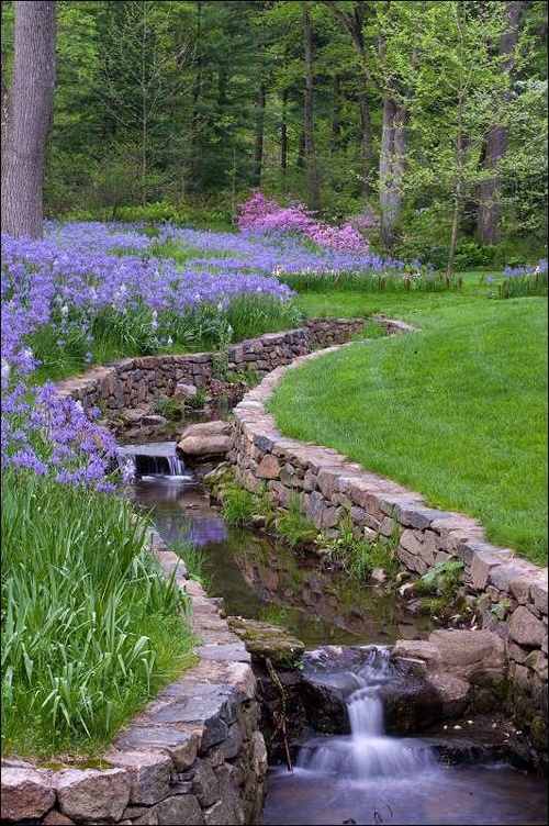 Garden And Backyard Waterfalls Ideas 17