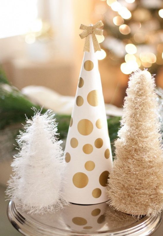 Gold And White Christmas Décor Ideas 12