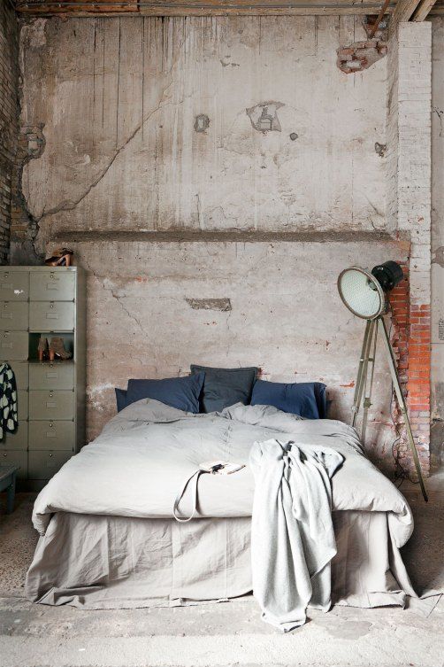 Industrial Bedroom Designs 2