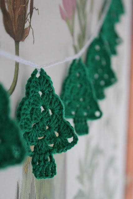 Knitted Christmas Decoration 13