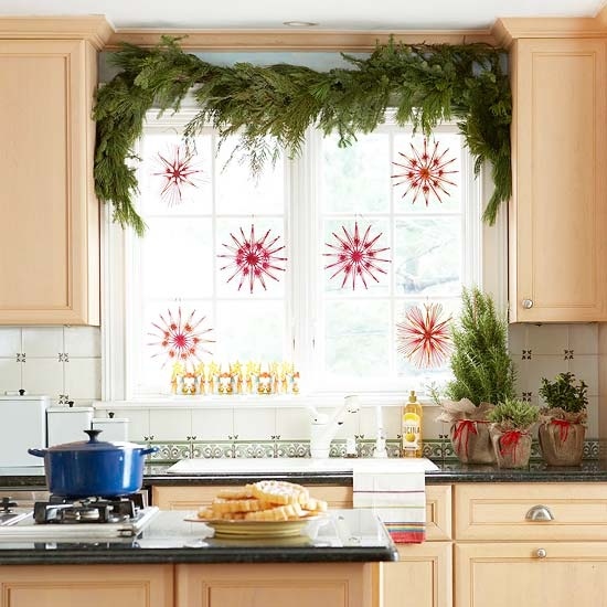 Window Decor Ideas for Christmas 20