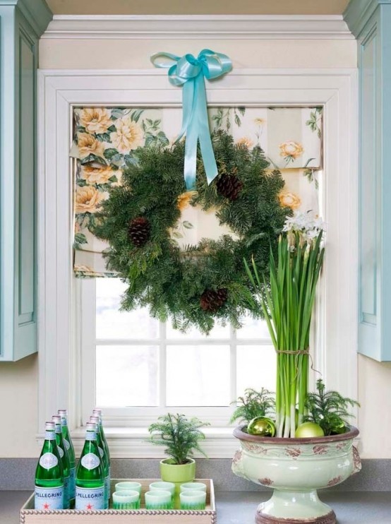 Window Decor Ideas for Christmas 21