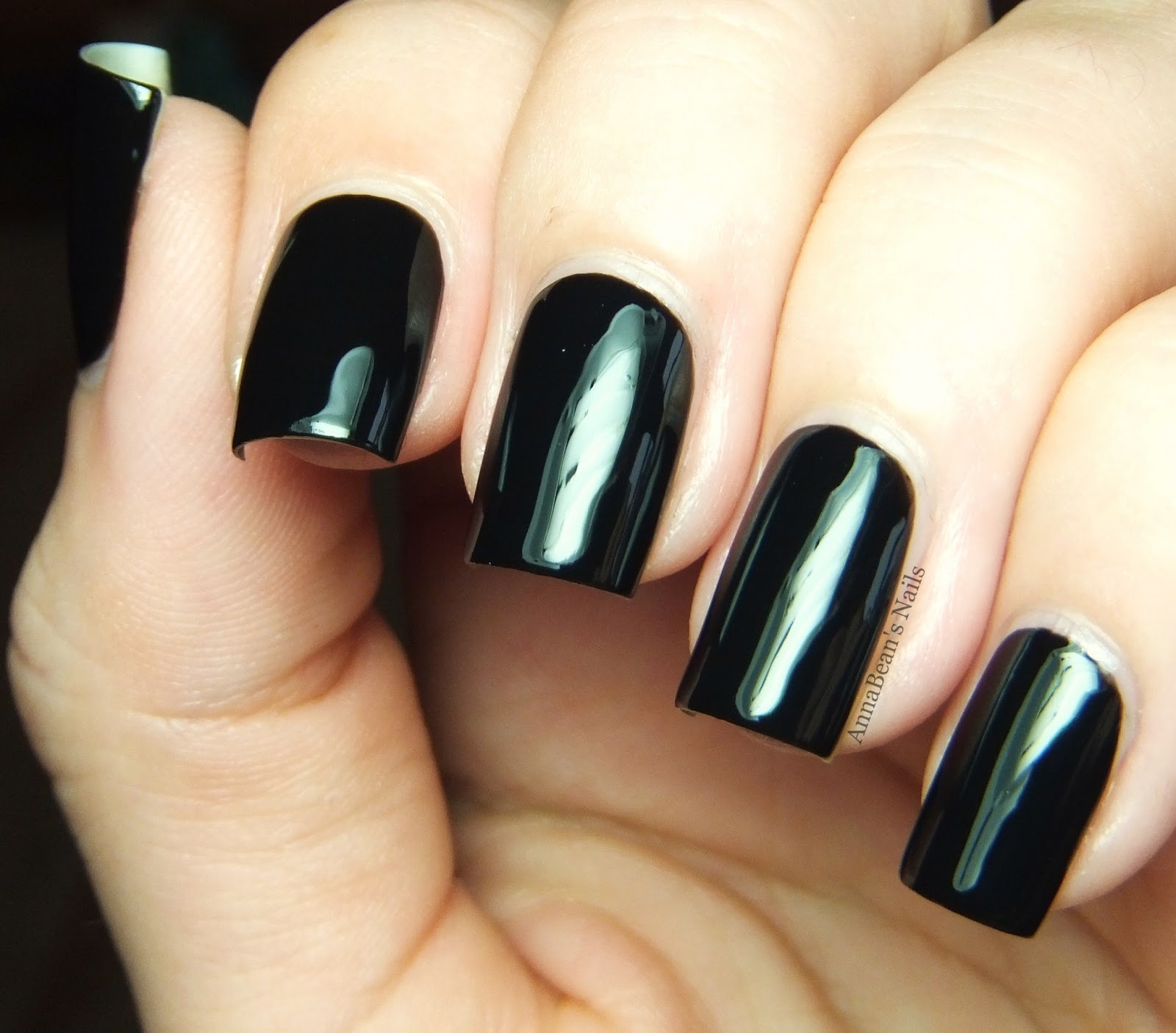 black-nail-polish-3