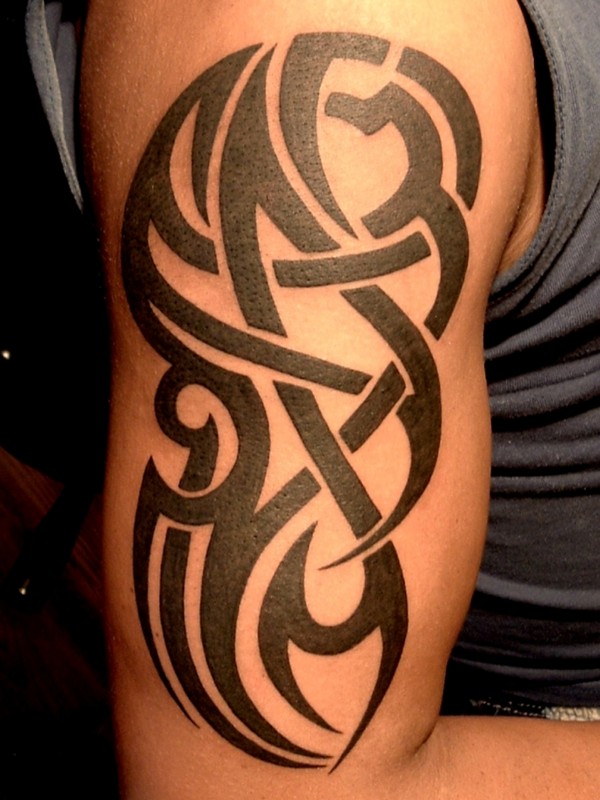 Tattoos for men are Men Celtic tattoo designs