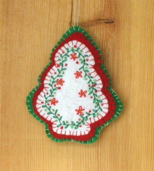 Original Felt Ornaments For Your Christmas Tree 16