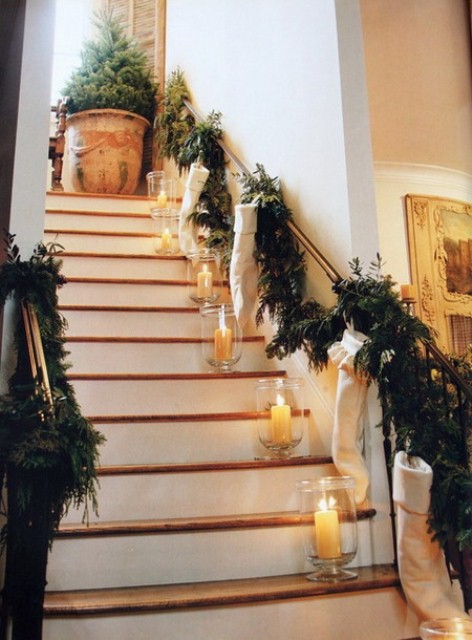 christmas-stairs-decoration-ideas 17
