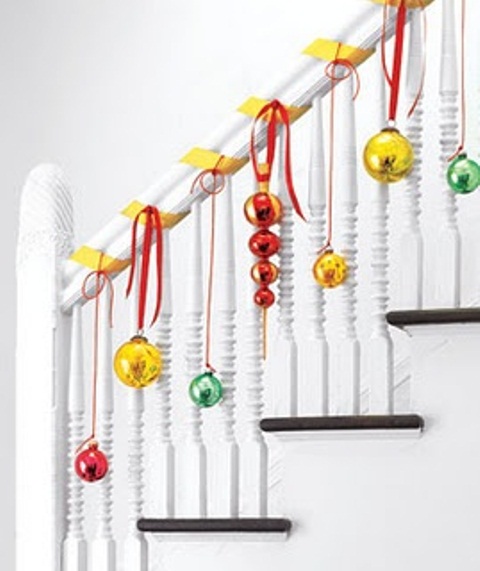 christmas-stairs-decoration-ideas 25