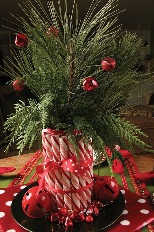 Red And Green Christmas Decoration Ideas 15