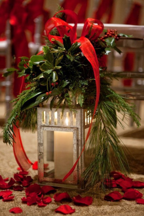 Red And Green Christmas Decoration Ideas 16