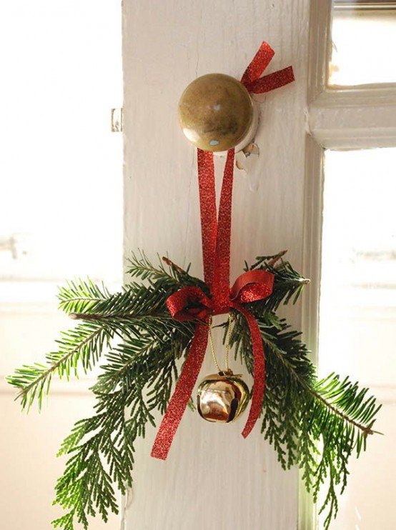 Red And Green Christmas Decoration Ideas 26