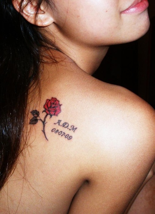 Back-Shoulder-Small-Rose-Tattoos-for-Women