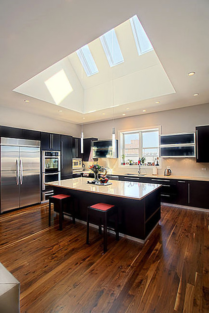 Kitchen with Vaulted Ceiling Ideas