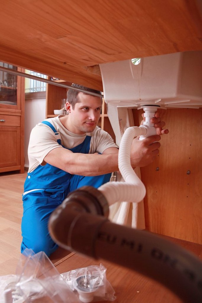 What to Expect From a Plumber