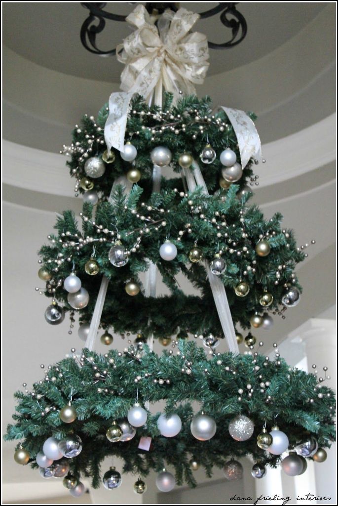 Hanging Christmas Tree